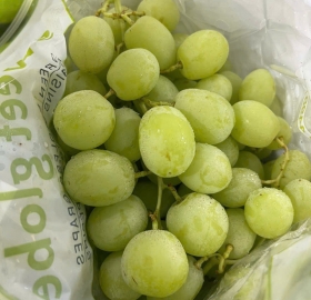 Nho Xanh Sweetglobe Mỹ 