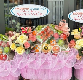 Giỏ Trái Cây Chúc Mừng Tone Hồng Hoa